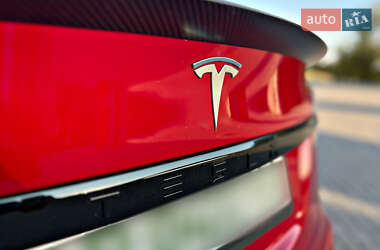 Лифтбек Tesla Model S 2021 в Днепре