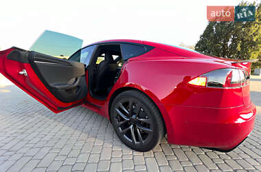 Лифтбек Tesla Model S 2021 в Днепре