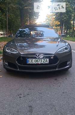 Ліфтбек Tesla Model S 2015 в Чернівцях