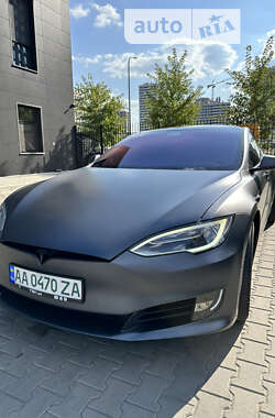 Лифтбек Tesla Model S 2019 в Киеве