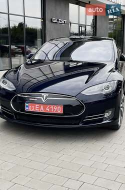 Ліфтбек Tesla Model S 2014 в Ужгороді