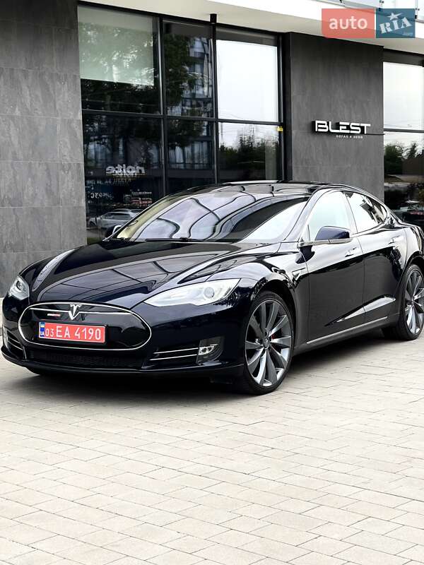Ліфтбек Tesla Model S 2014 в Ужгороді