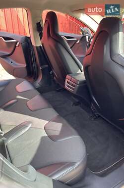 Лифтбек Tesla Model S 2014 в 