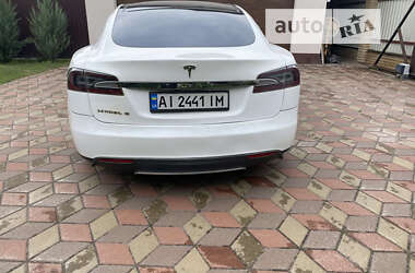 Ліфтбек Tesla Model S 2013 в Борисполі