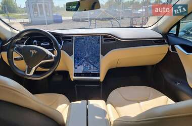 Ліфтбек Tesla Model S 2013 в Нововолинську