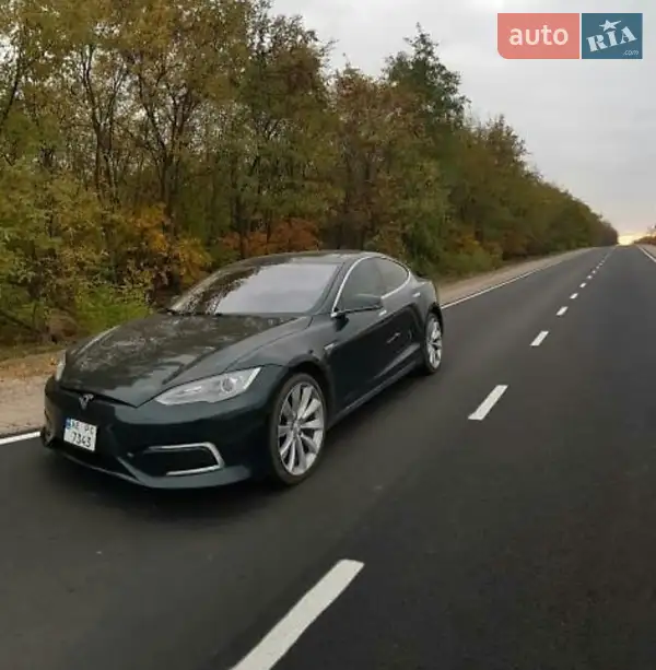 Tesla Model S