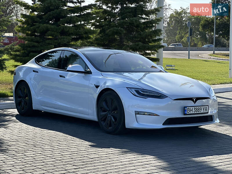 Лифтбек Tesla Model S 2022 в Одессе