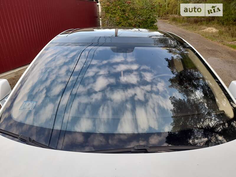Лифтбек Tesla Model S 2013 в Киеве