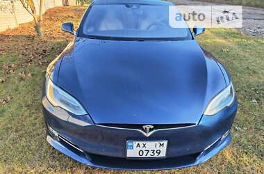 Лифтбек Tesla Model S 2016 в Люботине