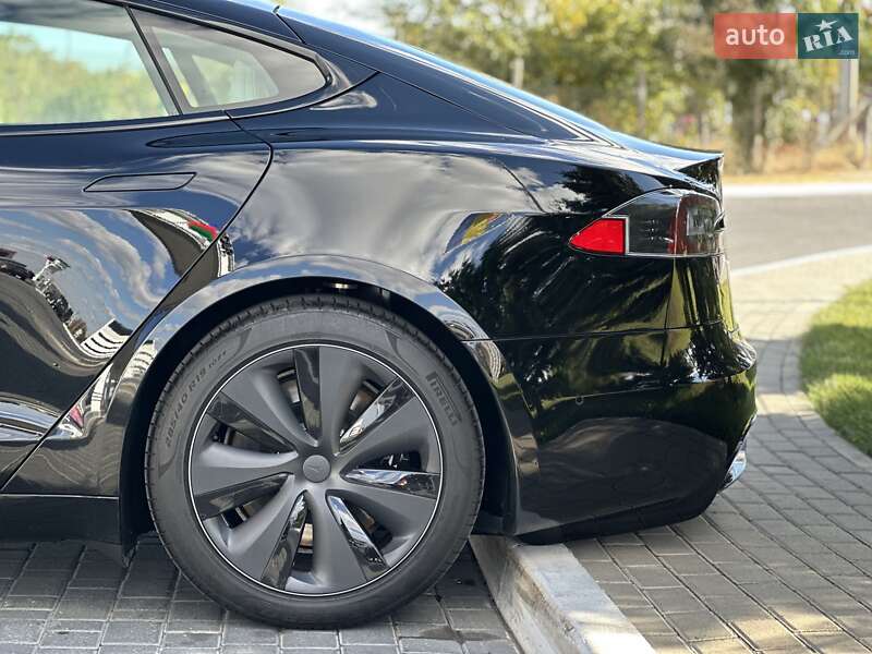Лифтбек Tesla Model S 2021 в Одессе