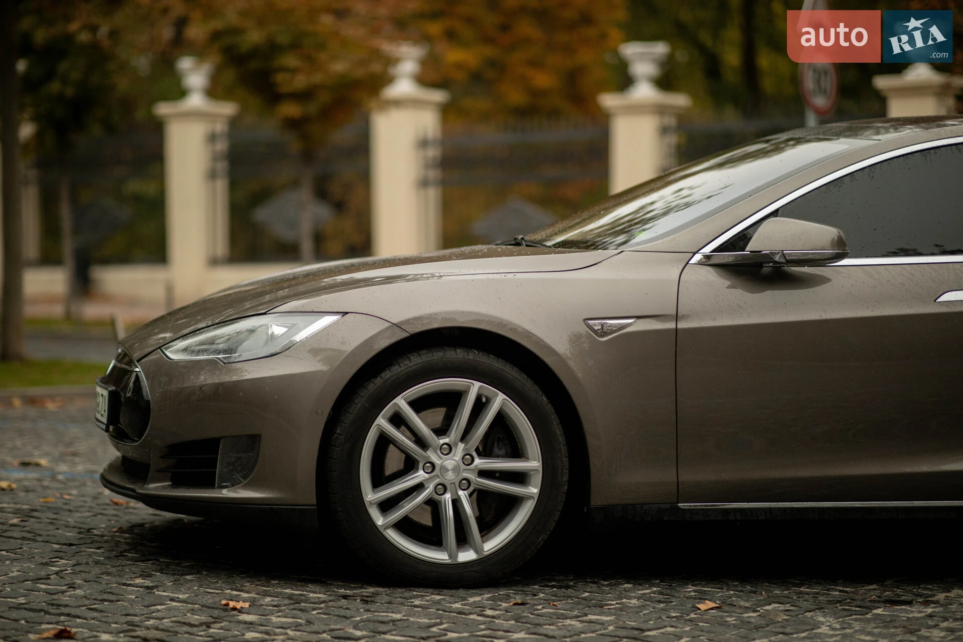 2016 Tesla Model S - мініатюра 10