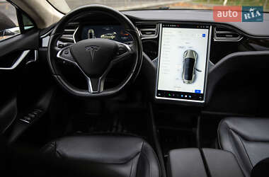 Лифтбек Tesla Model S 2016 в Днепре