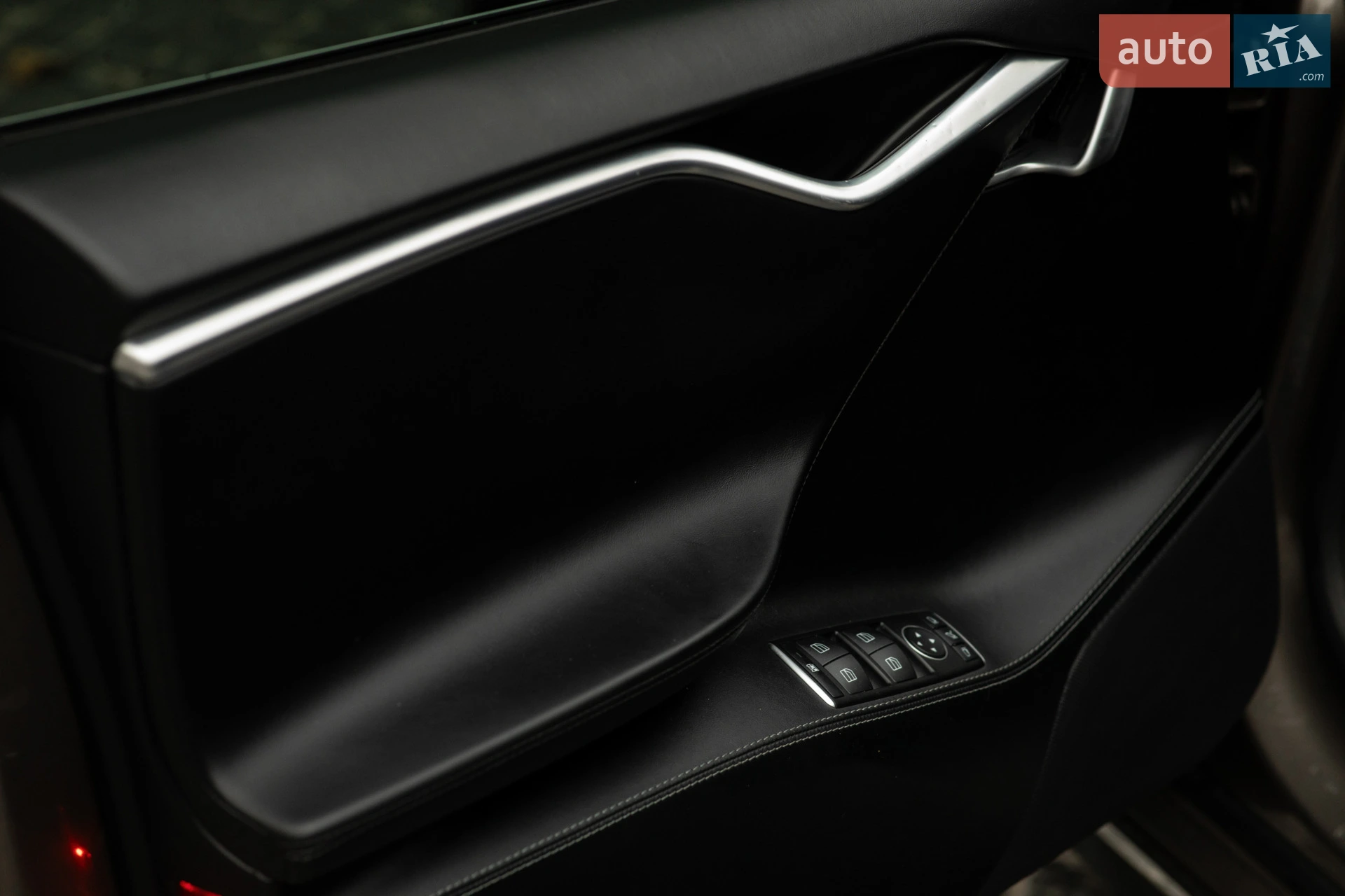 2016 Tesla Model S - мініатюра 33