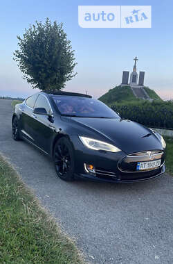 Лифтбек Tesla Model S 2013 в Ивано-Франковске