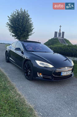 Лифтбек Tesla Model S 2013 в 