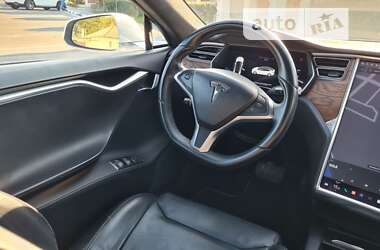 Лифтбек Tesla Model S 2017 в Харькове