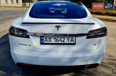 Лифтбек Tesla Model S 2017 в 