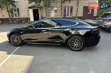 Лифтбек Tesla Model S 2019 в Харькове