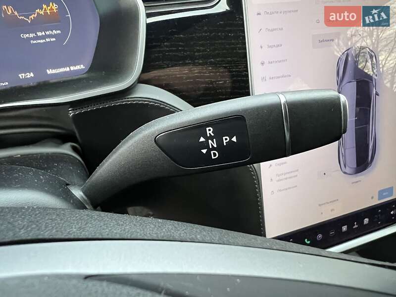 Лифтбек Tesla Model S 2018 в Киеве