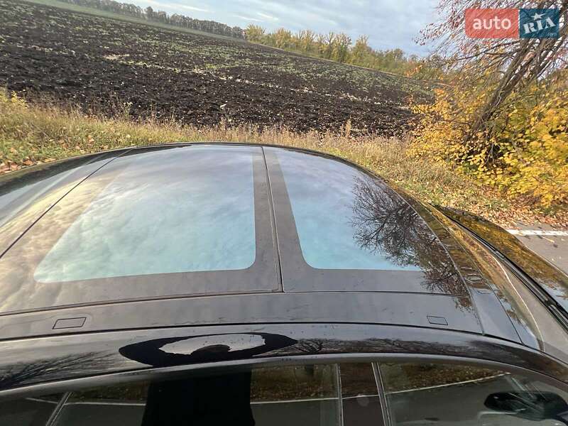 Лифтбек Tesla Model S 2018 в Киеве