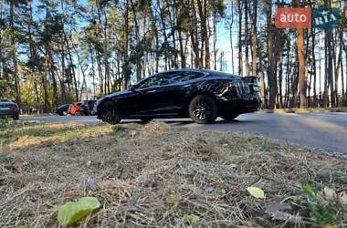 Лифтбек Tesla Model S 2018 в Черкассах