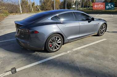 Лифтбек Tesla Model S 2013 в Синельниково