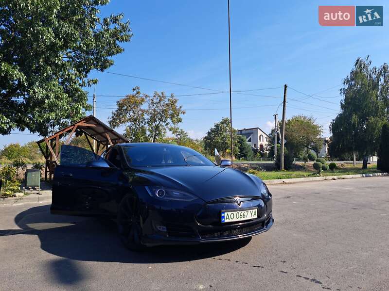 Лифтбек Tesla Model S 2014 в Берегово фото 8 Лифтбек Tesla Model S 2014 в Берегово
