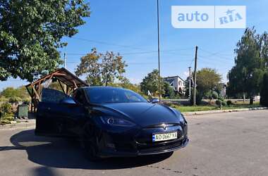 Лифтбек Tesla Model S 2014 в Берегово