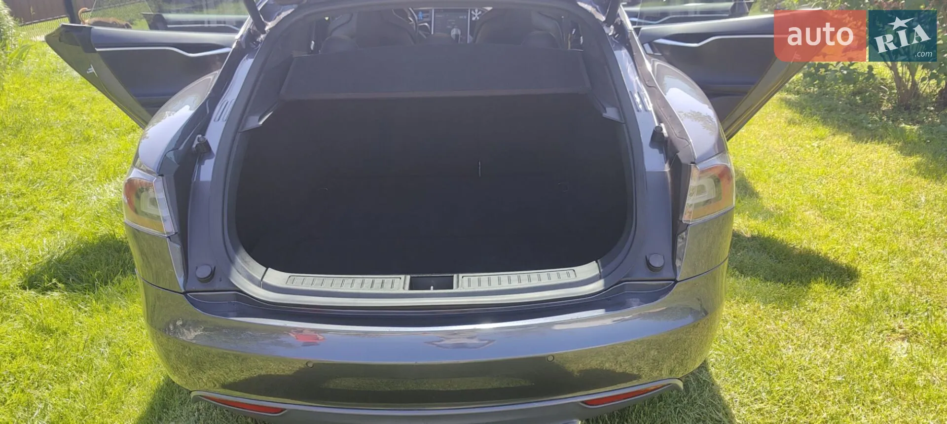 2015 Tesla Model S - мініатюра 14