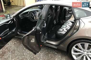 Ліфтбек Tesla Model S 2016 в Вінниці
