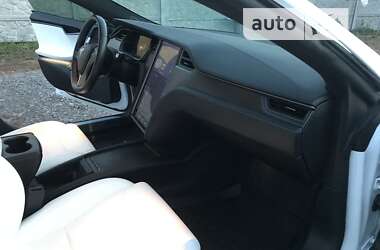 Лифтбек Tesla Model S 2019 в 