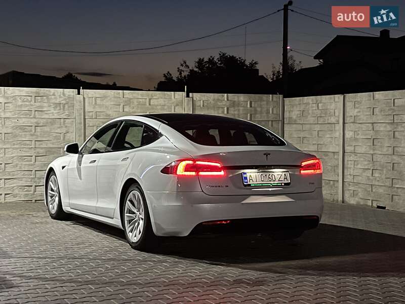Ліфтбек Tesla Model S 2016 в Білій Церкві