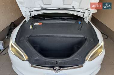 Лифтбек Tesla Model S 2016 в Белой Церкви