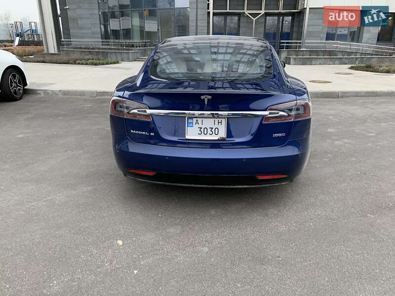 Ліфтбек Tesla Model S 2019 в Києві