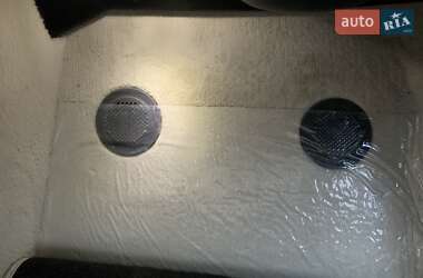 Лифтбек Tesla Model S 2019 в Киеве