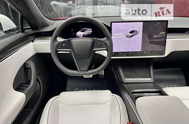 Лифтбек Tesla Model S 2023 в Киеве