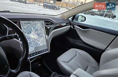Лифтбек Tesla Model S 2015 в Житомире
