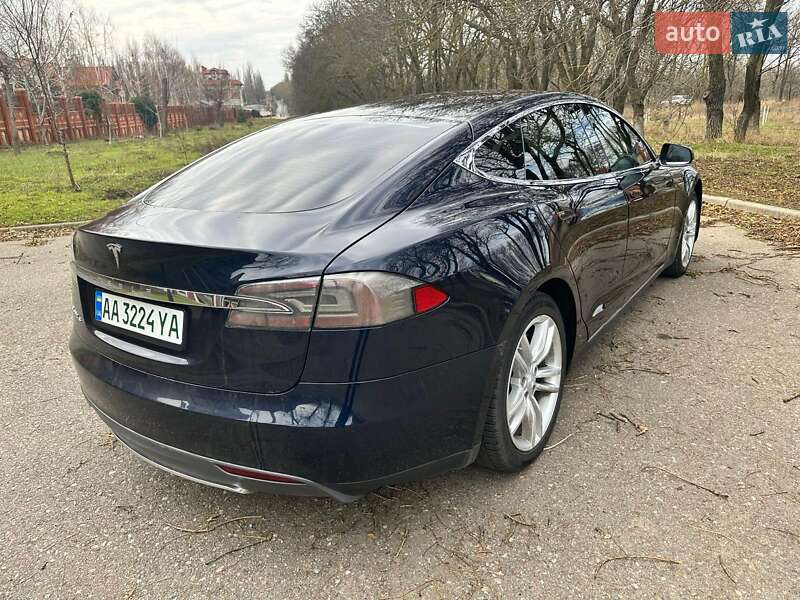 Лифтбек Tesla Model S 2013 в Одессе фото 4 Лифтбек Tesla Model S 2013 в Одессе