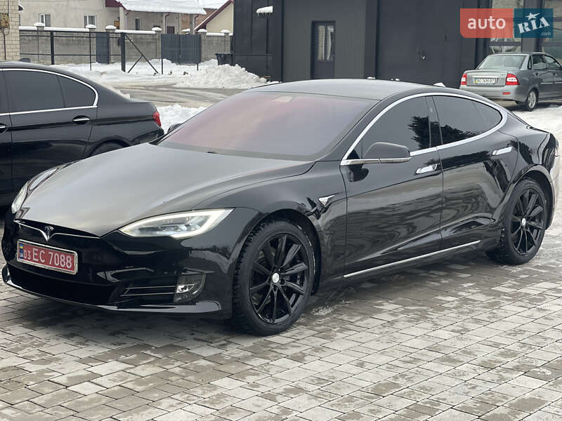 Tesla Model S 2017