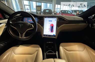 Лифтбек Tesla Model S 2016 в 