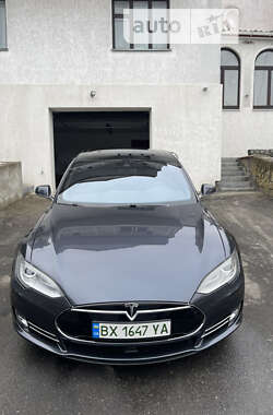Ліфтбек Tesla Model S 2015 в 