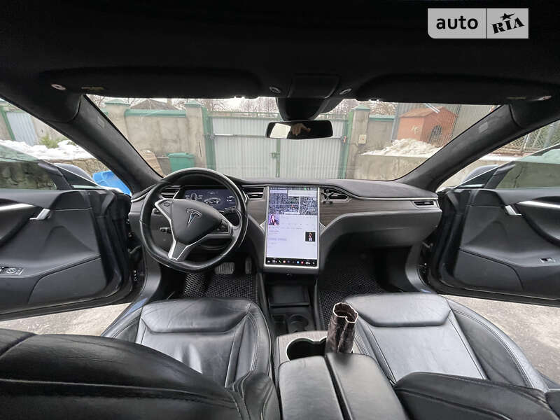 Лифтбек Tesla Model S 2015 в Хмельницком фото 10 Лифтбек Tesla Model S 2015 в Хмельницком