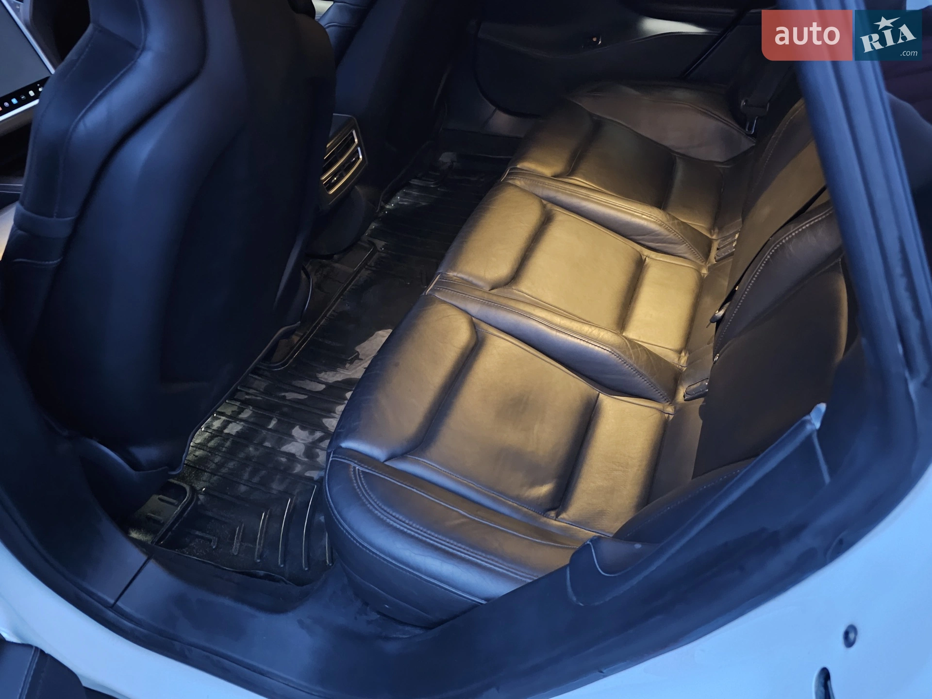 2014 Tesla Model S - мініатюра 14