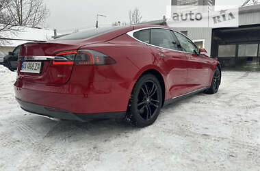 Ліфтбек Tesla Model S 2015 в Києві