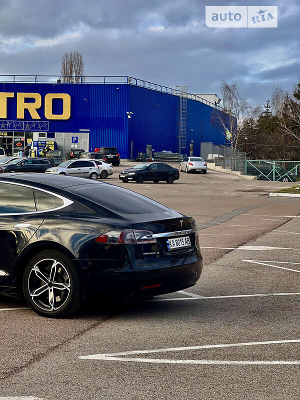 Лифтбек Tesla Model S 2016 в Житомире