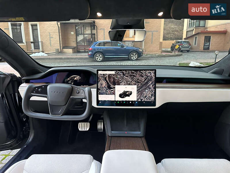 Лифтбек Tesla Model S 2022 в Киеве
