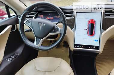 Лифтбек Tesla Model S 2013 в Львове