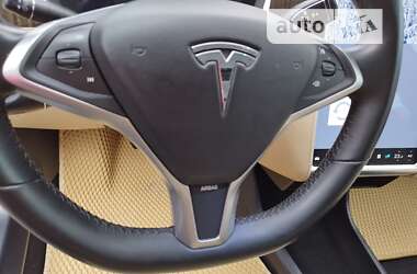 Лифтбек Tesla Model S 2013 в Львове