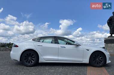 Лифтбек Tesla Model S 2018 в Киеве
