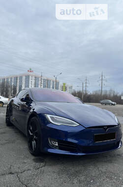 Лифтбек Tesla Model S 2018 в Полтаве